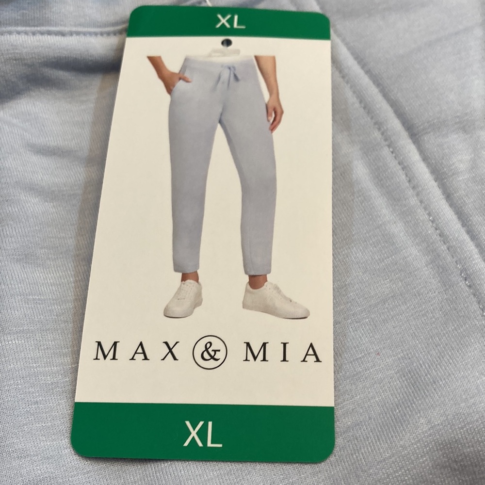 Pants - Picture 9 of 14